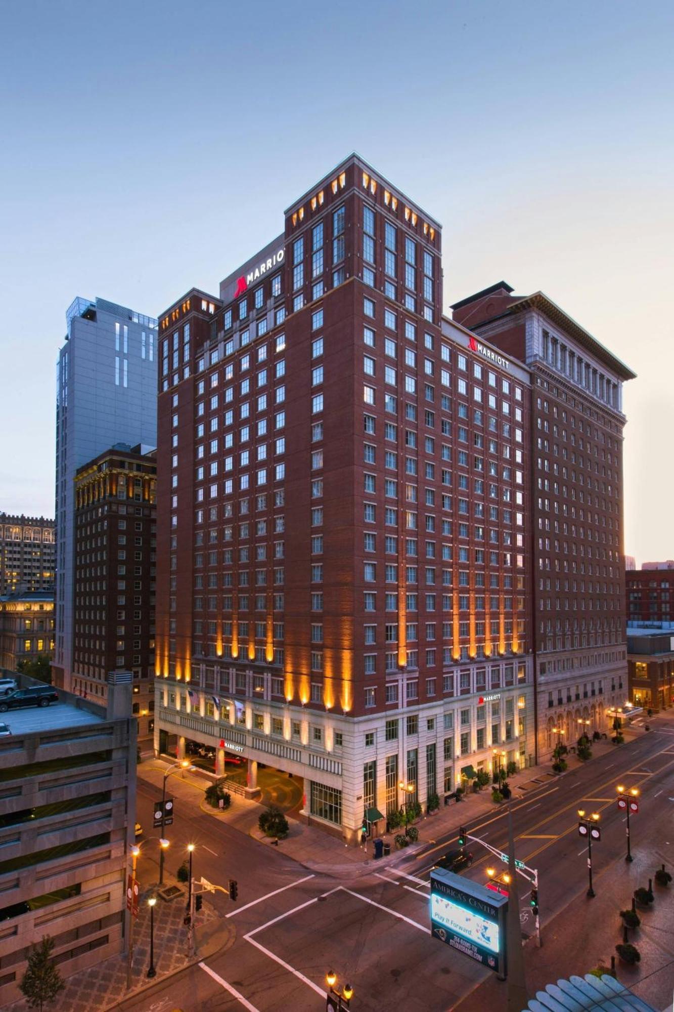 Marriott Grand Hotel 4*